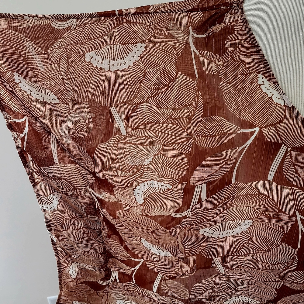 Sheer tunic - Picture 2 of 4